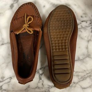 MINNETONKA MOCCASIN • size 8
